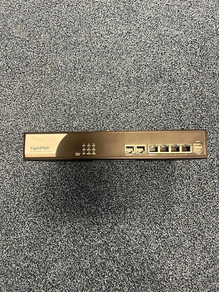 Draytek vigor2960, Computers en Software, Routers en Modems, Zo goed als nieuw, Router, Ophalen of Verzenden