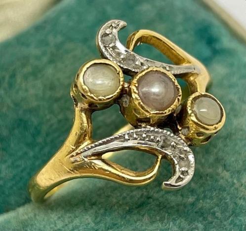 Antieke art nouveau ring 18 K platina, diamantjes en parels, Sieraden, Tassen en Uiterlijk, Antieke sieraden, Ring, Goud, Met edelsteen