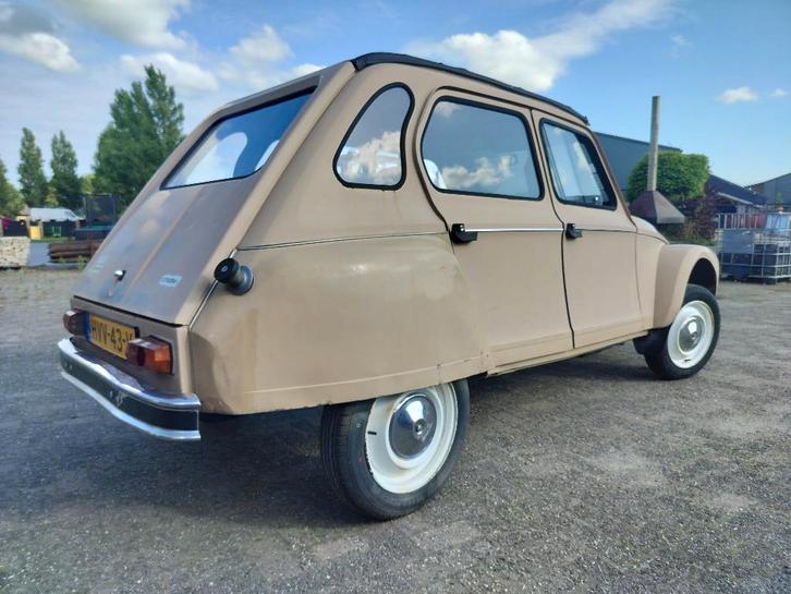 Citroën dyane 2cv 1982  Apk 18-5-2027 oldtimer dyane6, Auto's, Oldtimers, Particulier, Open dak, Benzine, Handgeschakeld, Bruin
