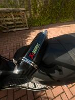 Akrapovic uitlaat, Fietsen en Brommers, Brommeronderdelen | Scooters, Ophalen of Verzenden, Zo goed als nieuw, Uitlaat
