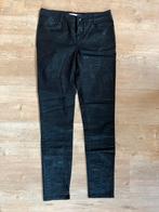 Zwarte stretch broek, leather look, Karen Millen, mt EU 40, Kleding | Dames, Broeken en Pantalons, Maat 38/40 (M), Karen Millen