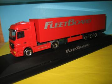 Fleet-Board  MERCEDES  in PC-vitrine  Herpa beschikbaar voor biedingen