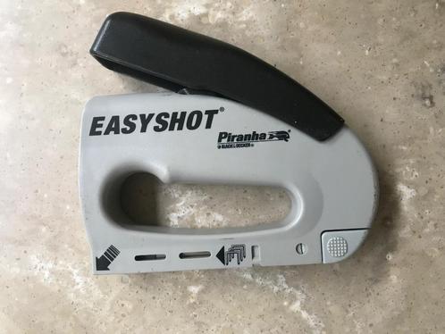 Piranha Easyshot tacker / nietmachine, Doe-het-zelf en Verbouw, Gereedschap | Handgereedschap, Gebruikt, Ophalen
