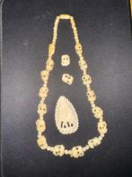 Vintage olifanten Ketting, Sieraden, Tassen en Uiterlijk, Kettingen, Gebruikt, Beige, Ophalen of Verzenden, Overige materialen