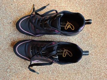 Skechers schoenen maat 39. z.g.a.n. beschikbaar voor biedingen