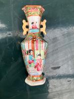 Oude Canton vaas van Chinees porselein, Antiek en Kunst, Antiek | Porselein, Ophalen of Verzenden