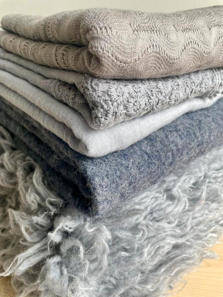 Grijze set voor newborn fotografie, Huis en Inrichting, Stoffering | Tapijten en Kleden, Zo goed als nieuw, 200 cm of meer, Rechthoekig