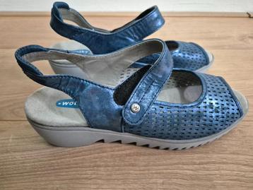 Sch123 - Zgan blauwe Wolky sandalen maat 41 (1) beschikbaar voor biedingen