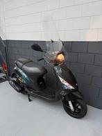 Piaggio Zip 4Takt 2015 Snorscooter 10.000km Nieuwstaat, Fietsen en Brommers, Scooters | Kymco, Ophalen