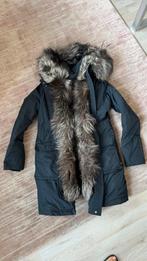 Woolrich blauwe winterjas met bont - maat S, Blauw, Ophalen of Verzenden, Zo goed als nieuw, Maat 36 (S)