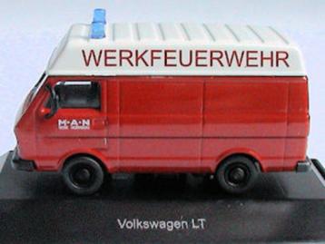  S127 Volkswagen LT Schuco 1:87 Plastic Display