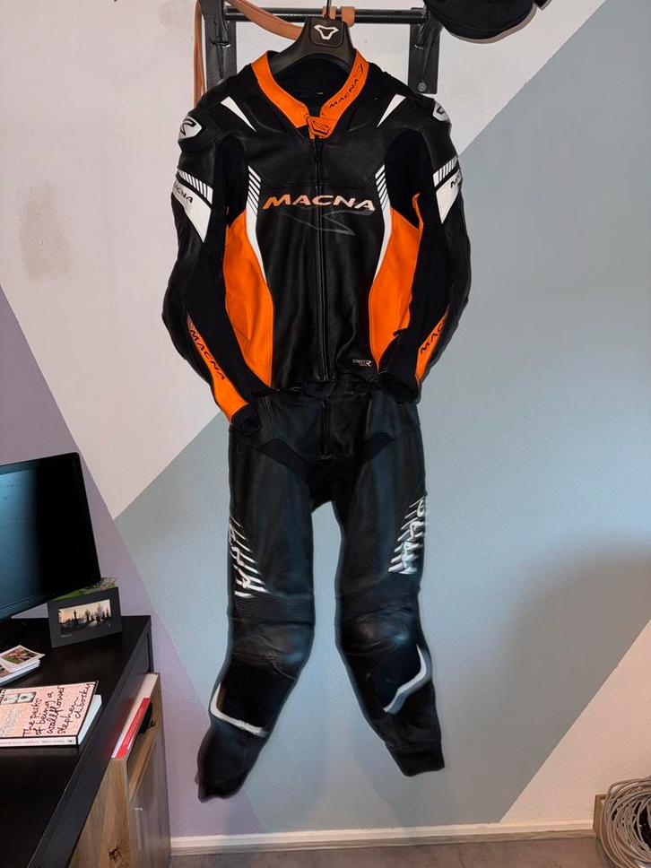 Mooie Macna leren combipak - Racepak, Motoren, Kleding | Motorkleding, Combipak, Heren, Tweedehands, Ophalen of Verzenden