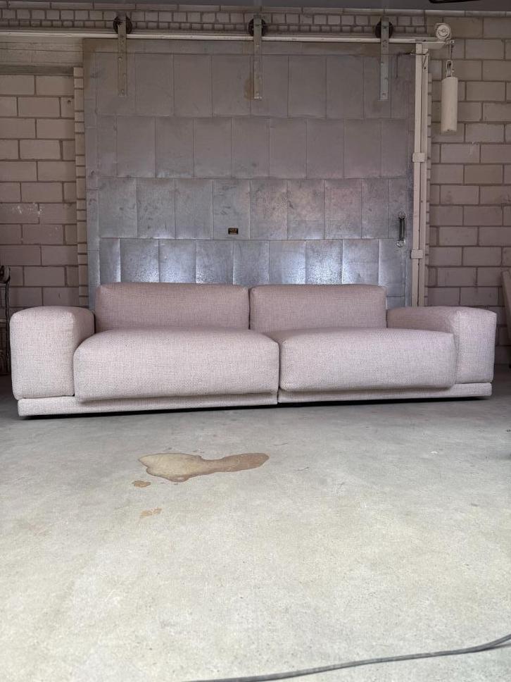 Vitra Soft Modular Sofa 2-zits by Jasper Morrison, Huis en Inrichting, Banken | Bankstellen, Zo goed als nieuw, Rechte bank, Tweepersoons