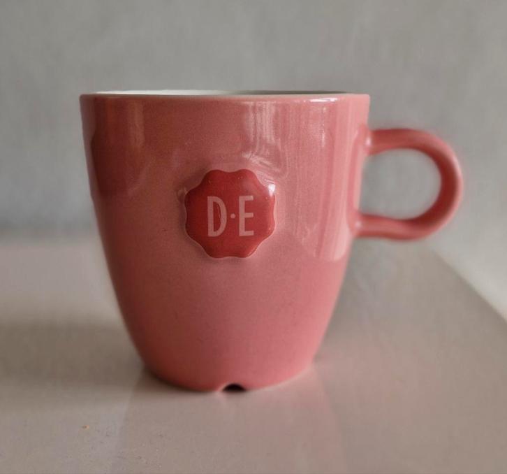 Roze Douwe Egberts Beker, Huis en Inrichting, Keuken | Servies, Zo goed als nieuw, Kop(pen) en/of Schotel(s), Overige stijlen