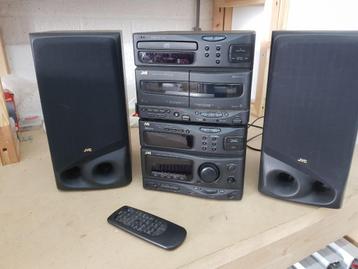 jVC STEREOSET CD ,TUNER,CASETTE,VERSTERKER EN beschikbaar voor biedingen