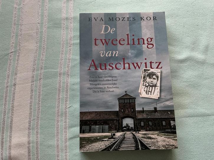De tweeling van Auschwitz - Eva Mozes Kor, Boeken, Biografieën, Zo goed als nieuw, Politiek, Ophalen of Verzenden