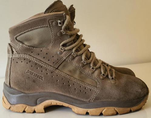 Landmacht Meindl 3771-06 Desert Boots Maat 275B Maat 43-44, Verzamelen, Militaria | Algemeen, Landmacht, Kleding of Schoenen, Nederland