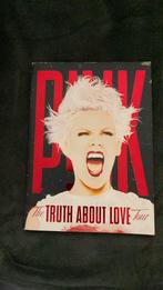 Tour book Pink - The truth About Love Tour, Ophalen of Verzenden, Zo goed als nieuw