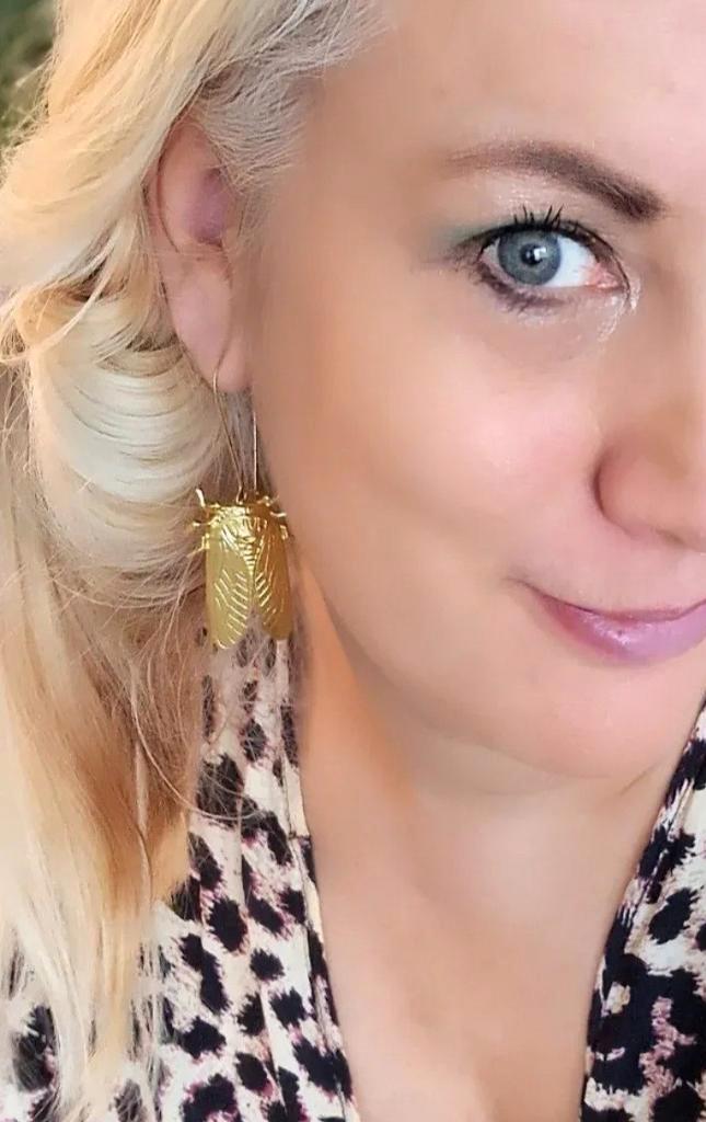 Nieuwe goudkleurige scarabee oorbellen SMTNG Fab. Collection, Sieraden, Tassen en Uiterlijk, Oorbellen, Nieuw, Hangers, Overige materialen