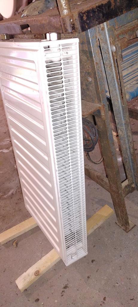Radiator, Doe-het-zelf en Verbouw, Verwarming en Radiatoren, Zo goed als nieuw, Radiator, 800 watt of meer, 30 tot 80 cm, 60 tot 150 cm