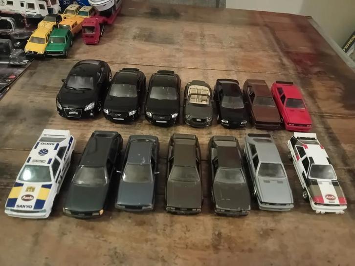 Verschillende audi modellen, Hobby en Vrije tijd, Modelauto's | Overige schalen, Zo goed als nieuw, Auto, Ophalen of Verzenden