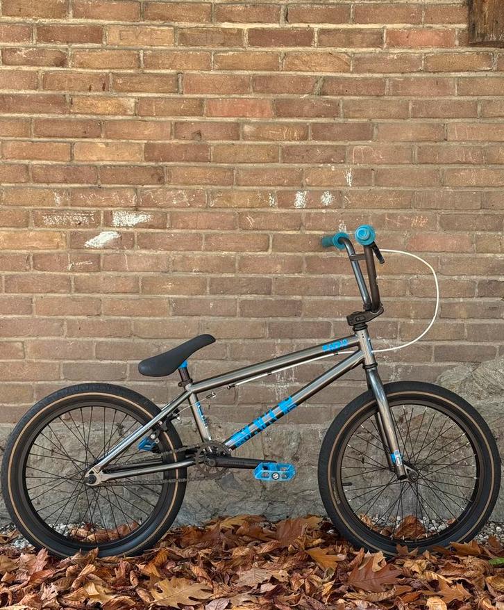 BMX RADIO SAIKO 20.25” freestyle fiets 20 inch met remmen, Fietsen en Brommers, Fietsen | Crossfietsen en BMX, Zo goed als nieuw