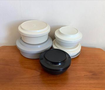 Tupperware Diverse Retro Schalen v.a.€2,50 zie omschrijving. beschikbaar voor biedingen