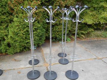 staande design kapstokken  beschikbaar voor biedingen