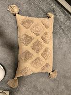 Sierkussen met franjes - Beige, Ophalen of Verzenden, Zo goed als nieuw, Beige, Rechthoekig