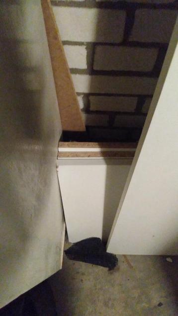 Hardboard wit fineer diverse platen en maten  beschikbaar voor biedingen