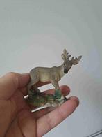 Hert Rendier van kunsthars L8 x B4.5 x H8 cm, Verzamelen, Dierenverzamelingen, Ophalen of Verzenden, Zo goed als nieuw, Wild dier