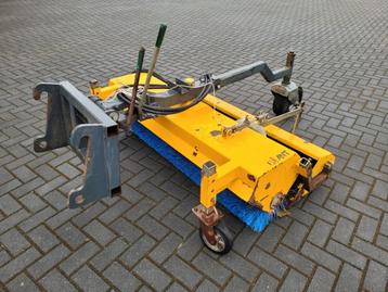 Giant 150 veegmachine met opvang beschikbaar voor biedingen