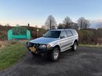 Mitsubishi Pajero Sport 3.0 V6 AUT 2004 Grijs, Auto's, Automaat, Origineel Nederlands, Particulier, 1805 kg