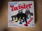 Twister, Hobby en Vrije tijd, Gezelschapsspellen | Bordspellen, Hasbro, Gebruikt, Ophalen of Verzenden