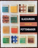 Glazuurgids voor de pottenbakker – 700 glazuren, Hobby en Vrije tijd, Pottenbakken, Ophalen of Verzenden, Zo goed als nieuw