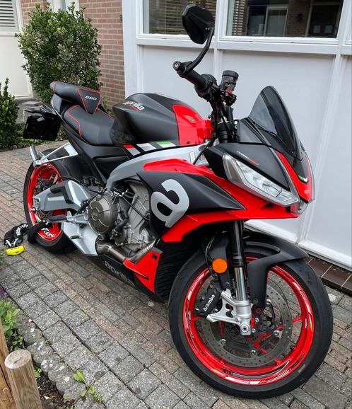 Aprilia Tuono 660, Motoren, Motoren | Aprilia, Particulier, Naked bike, meer dan 35 kW, 2 cilinders, Motorrijbewijs A, ABS, Cruise Control