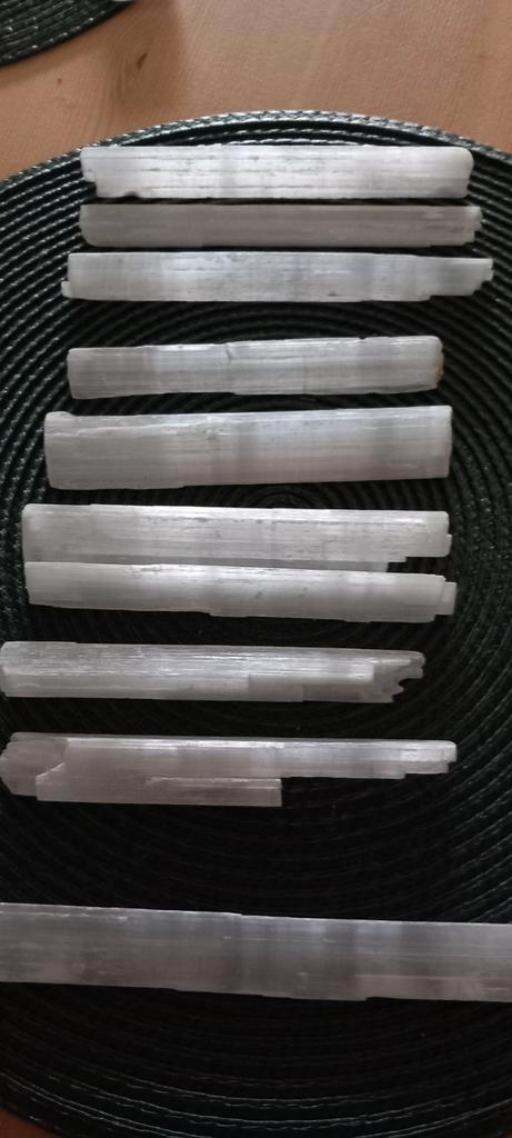 31 stuks/ stukjes Seleniet, Verzamelen, Mineralen en Fossielen, Ophalen