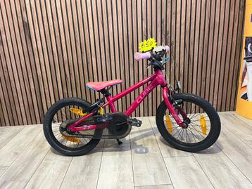 Cube 16 inch meisjesfiets beschikbaar voor biedingen