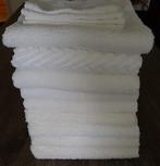 9 Nieuwe witte merk handdoeken, Huis en Inrichting, Badkamer | Badtextiel en Accessoires, Ophalen of Verzenden, Nieuw, Wit, Handdoek