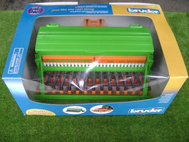 Amazone D8-30 SUPER zaaimachine van Bruder nr. 02236, Hobby en Vrije tijd, Modelauto's | Overige schalen, Nieuw, Tractor of Landbouw