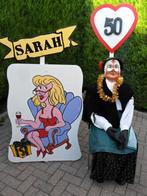 50 jarige Sarah in wit jasje + 50 bord + feestbord naar keus, Ophalen, Nieuw, Abraham of Sarah