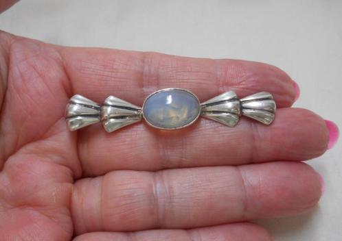 Zilveren Art Deco broche met aparte steen nr.969, Sieraden, Tassen en Uiterlijk, Broches, Zo goed als nieuw, Zilver, Zilver, 4 tot 7 cm