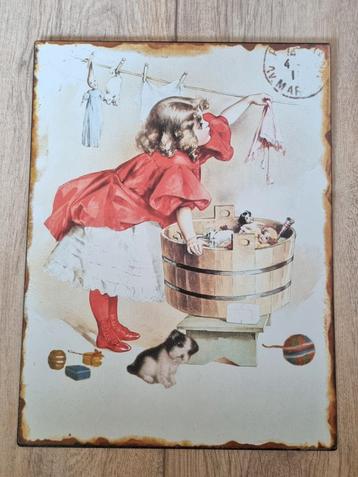 IJzeren wandplaat meisje hangt de was op beschikbaar voor biedingen