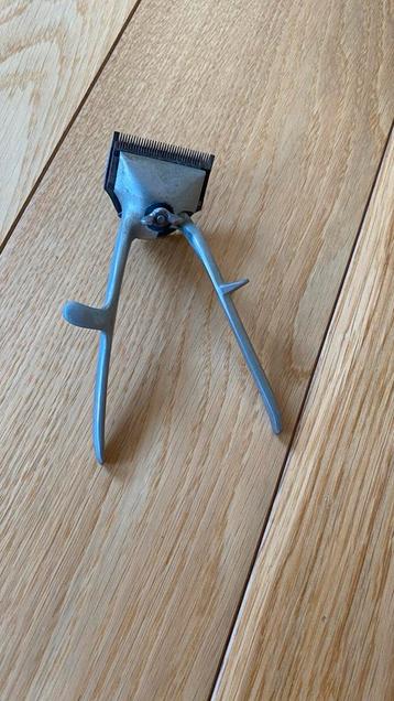 Vintage Handtondeuse beschikbaar voor biedingen