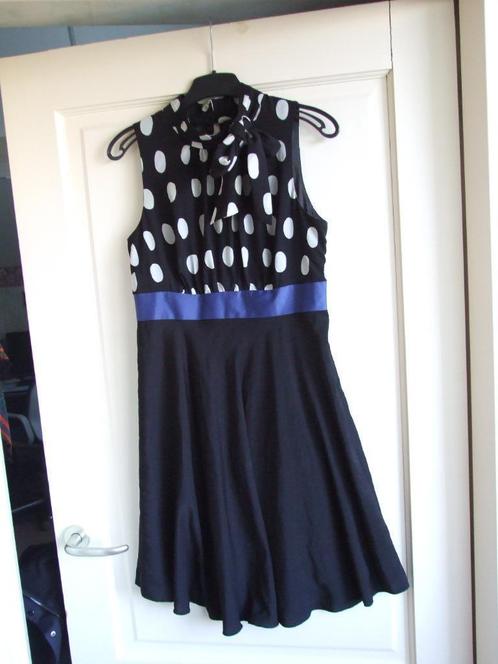 Steps prachtige nagenoeg nieuwe jurk maat 38, Kleding | Dames, Jurken, Zo goed als nieuw, Maat 38/40 (M), Overige kleuren, Knielengte