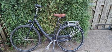 Goed werkende Gazelle dames/opoe fiets beschikbaar voor biedingen