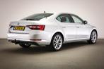 Skoda Superb 1.5 TSI ACT Business Edition | UPGRADE BUSINESS, Auto's, Skoda, Parkeercamera, 730 kg, 4 cilinders, Origineel Nederlands