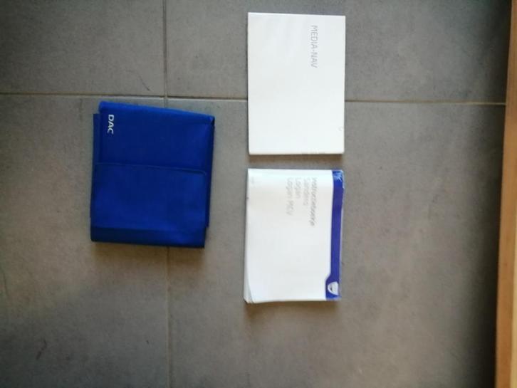 Gebruikershandleiding+div DACIA SANDERO  /LOGAN  2012/2020, Auto diversen, Handleidingen en Instructieboekjes, Ophalen of Verzenden