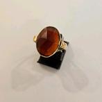 Vintage 14 karaats gouden ring bezet met Carneool geelgoud, 18 tot 19, Ophalen of Verzenden, Zo goed als nieuw, Met edelsteen