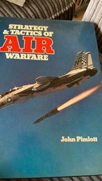 Strategie & Tactics of air warfare, Ophalen of Verzenden, Vliegtuig, Zo goed als nieuw